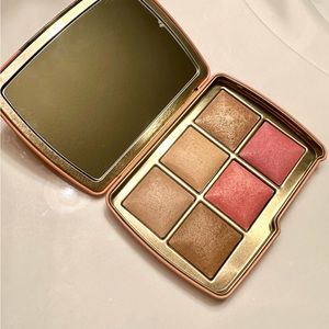 Hourglass Ambient Lighting Edit Unlocked Elephant Palette